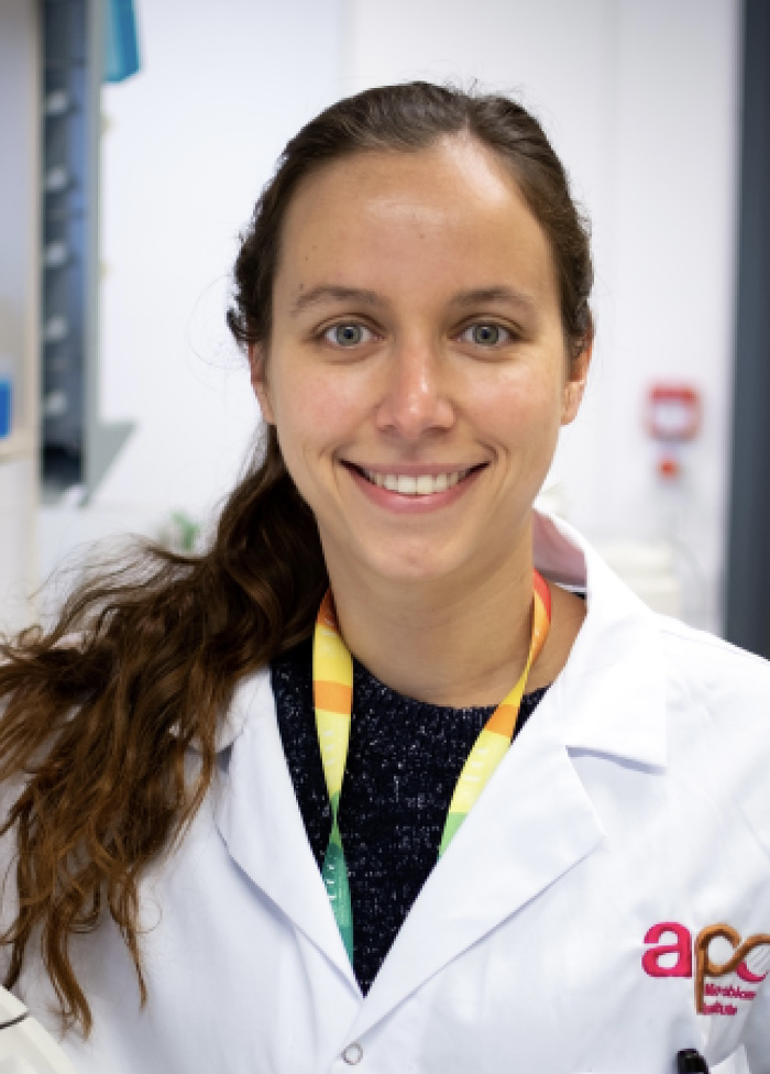 Dr Sarah Nicolas